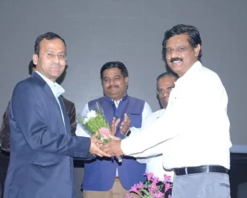Dr Naveen kumar LV